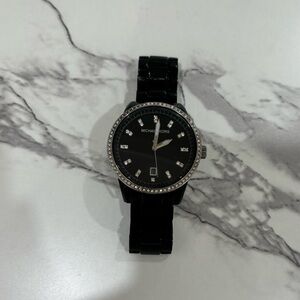 black and silver michael kors watch